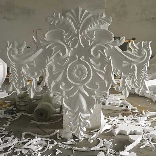 舞臺(tái)泡沫雕塑表面硬化(圖1) 舞臺(tái)泡沫表面硬化聚脲噴涂案例